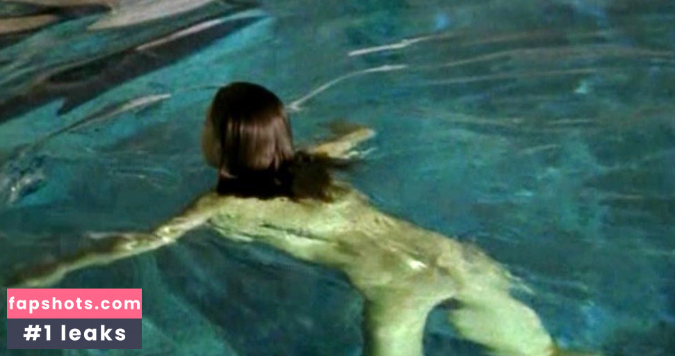 Mina Tander gallery photo #5