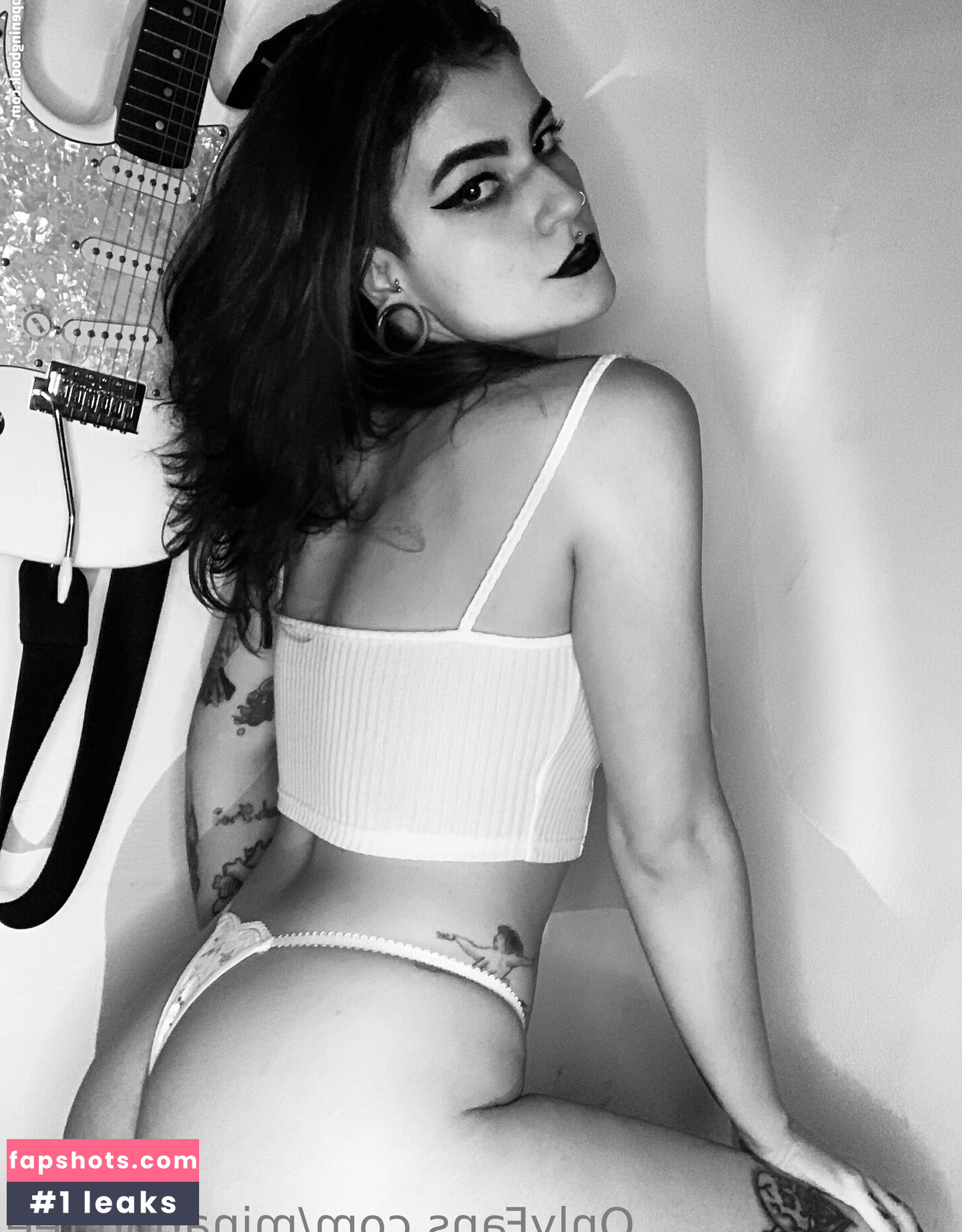 mina666free gallery photo #18