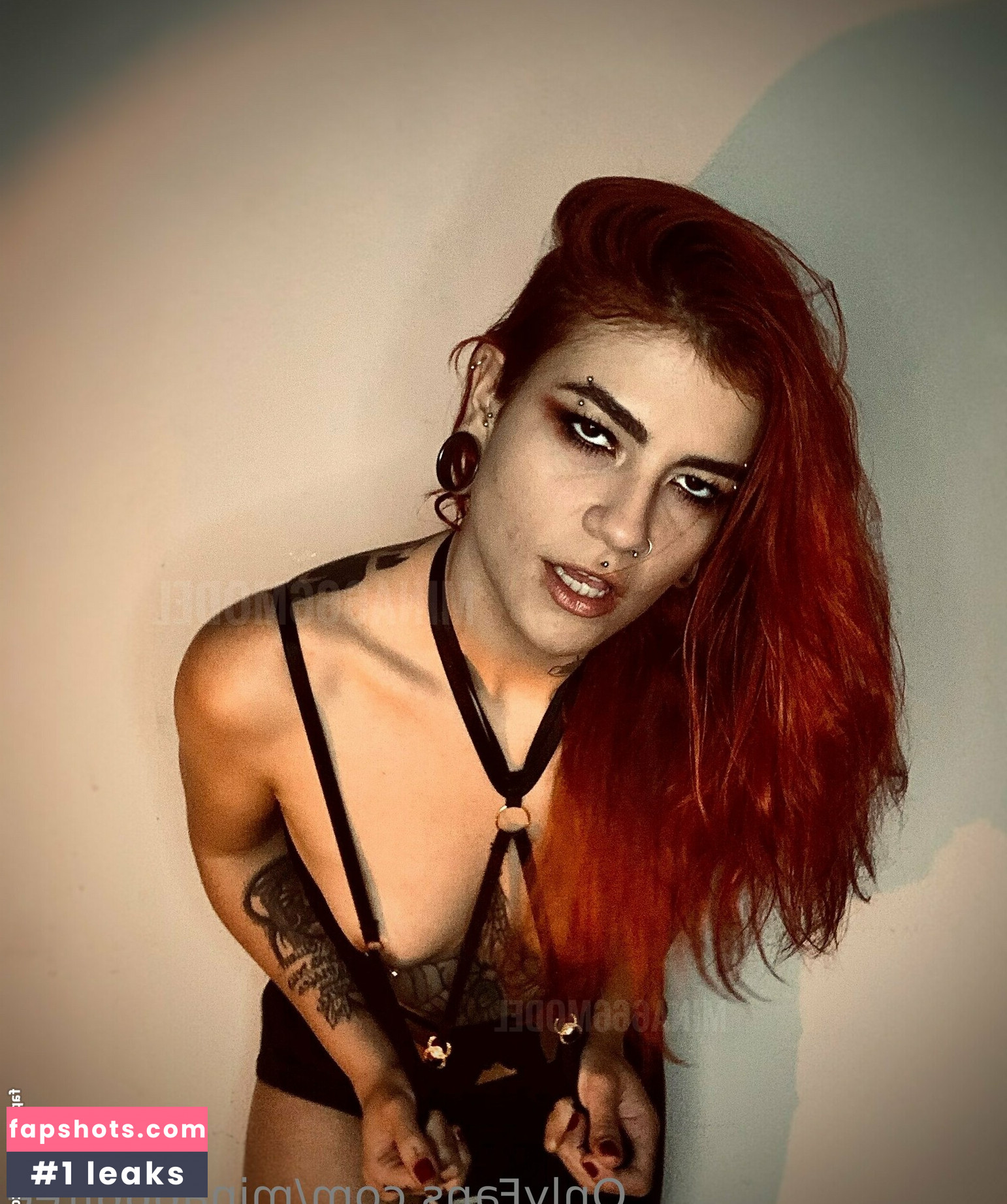 mina666free gallery photo #26