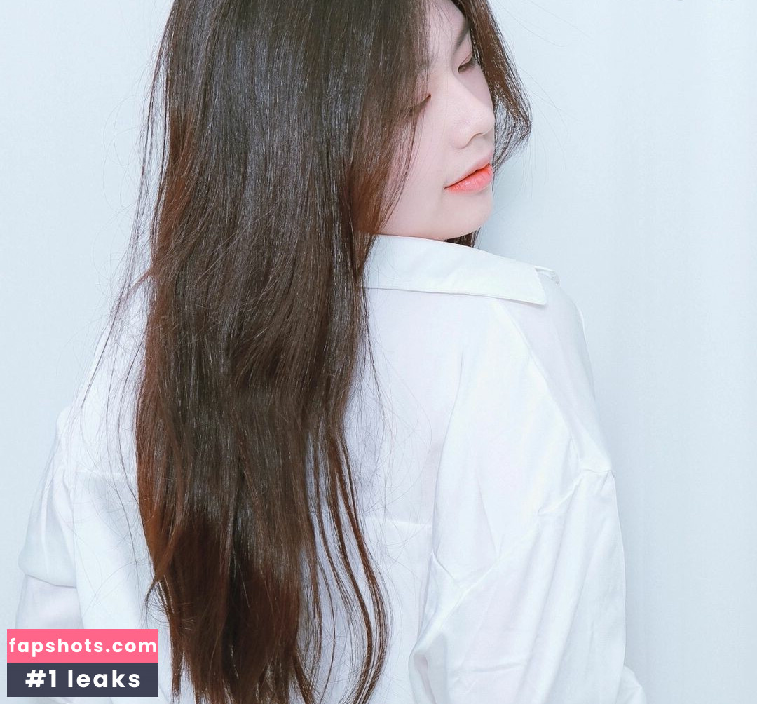 minai6835 Nude Leaks OnlyFans Photos #3 - LeakJerk