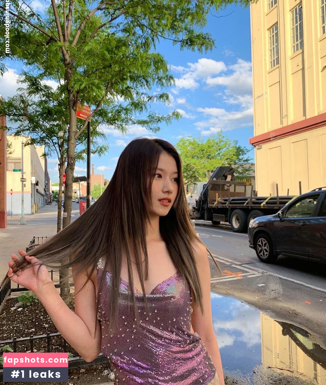 Minatozaki Sana (TWICE) gallery photo #14