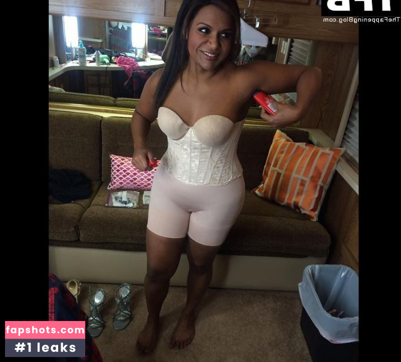 Mindy Kaling Filtración Desnuda OnlyFans Foto #12 - Fapshots