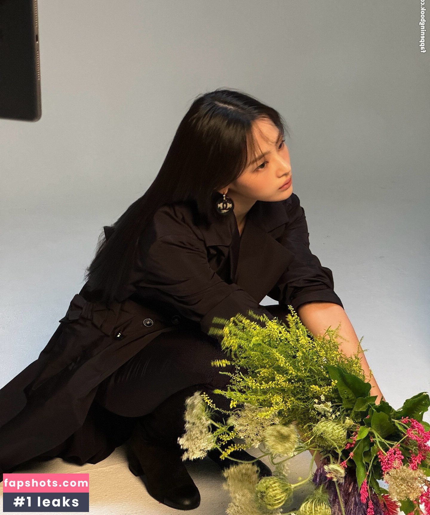 Minji gallery photo #102