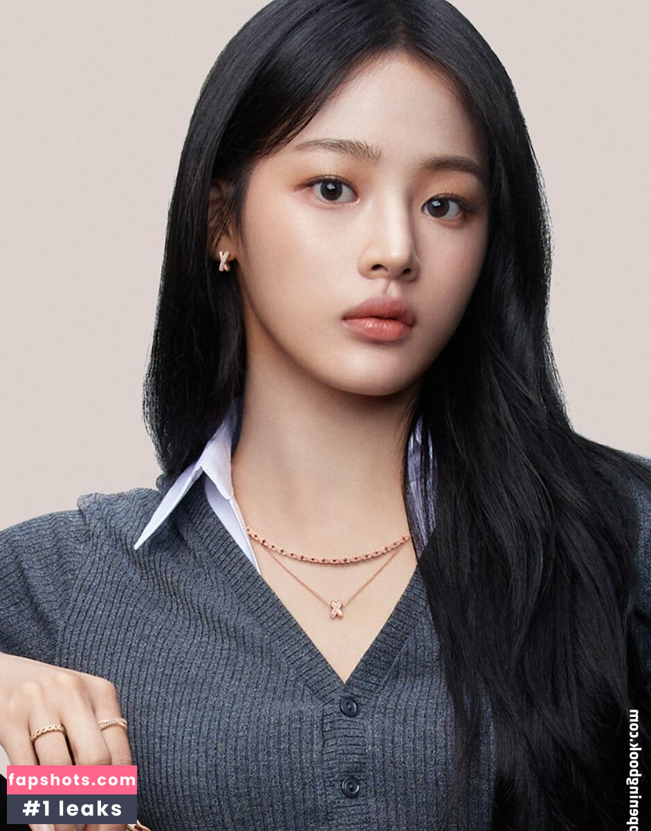 Minji gallery photo #103