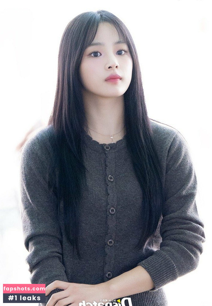 Minji gallery photo #105