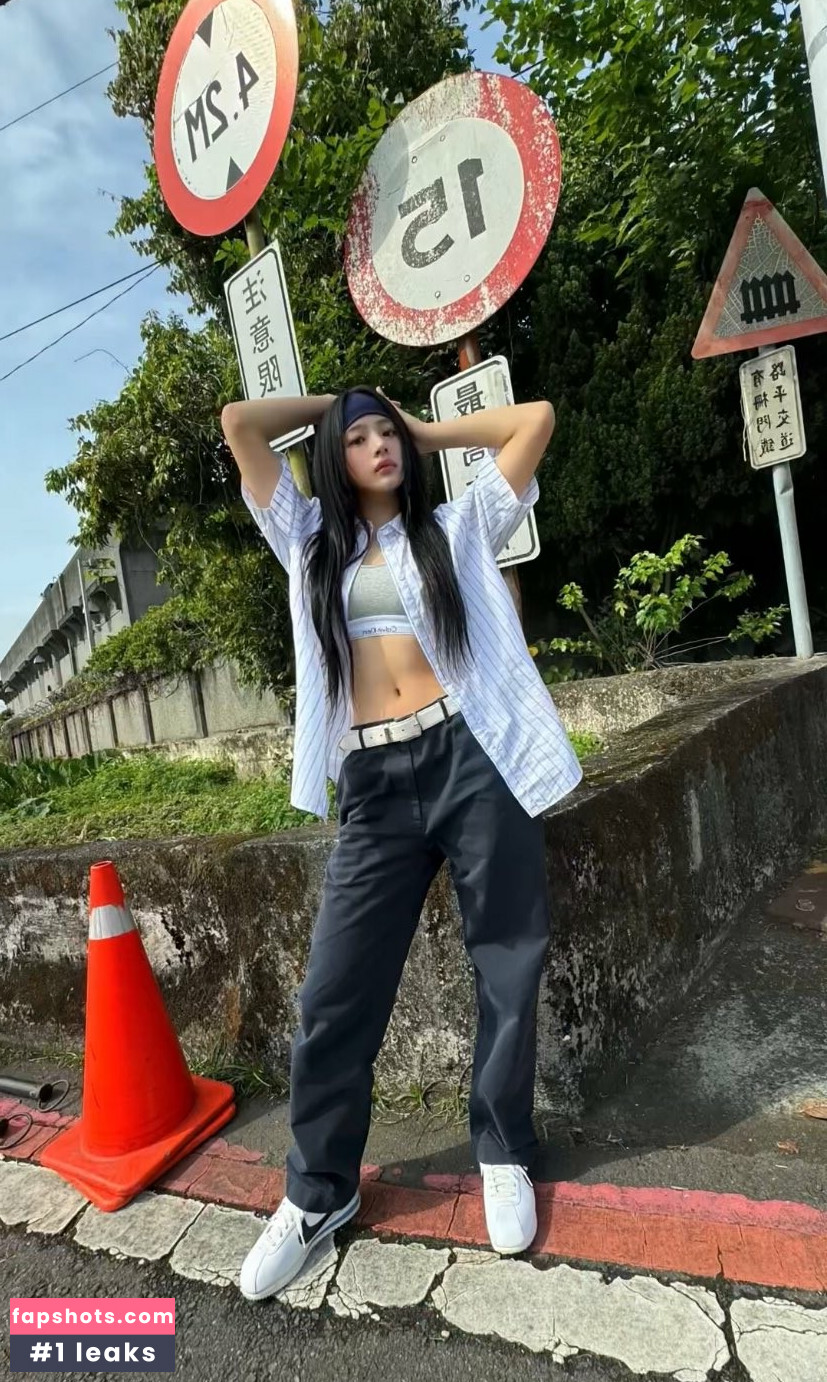 Minji gallery photo #131