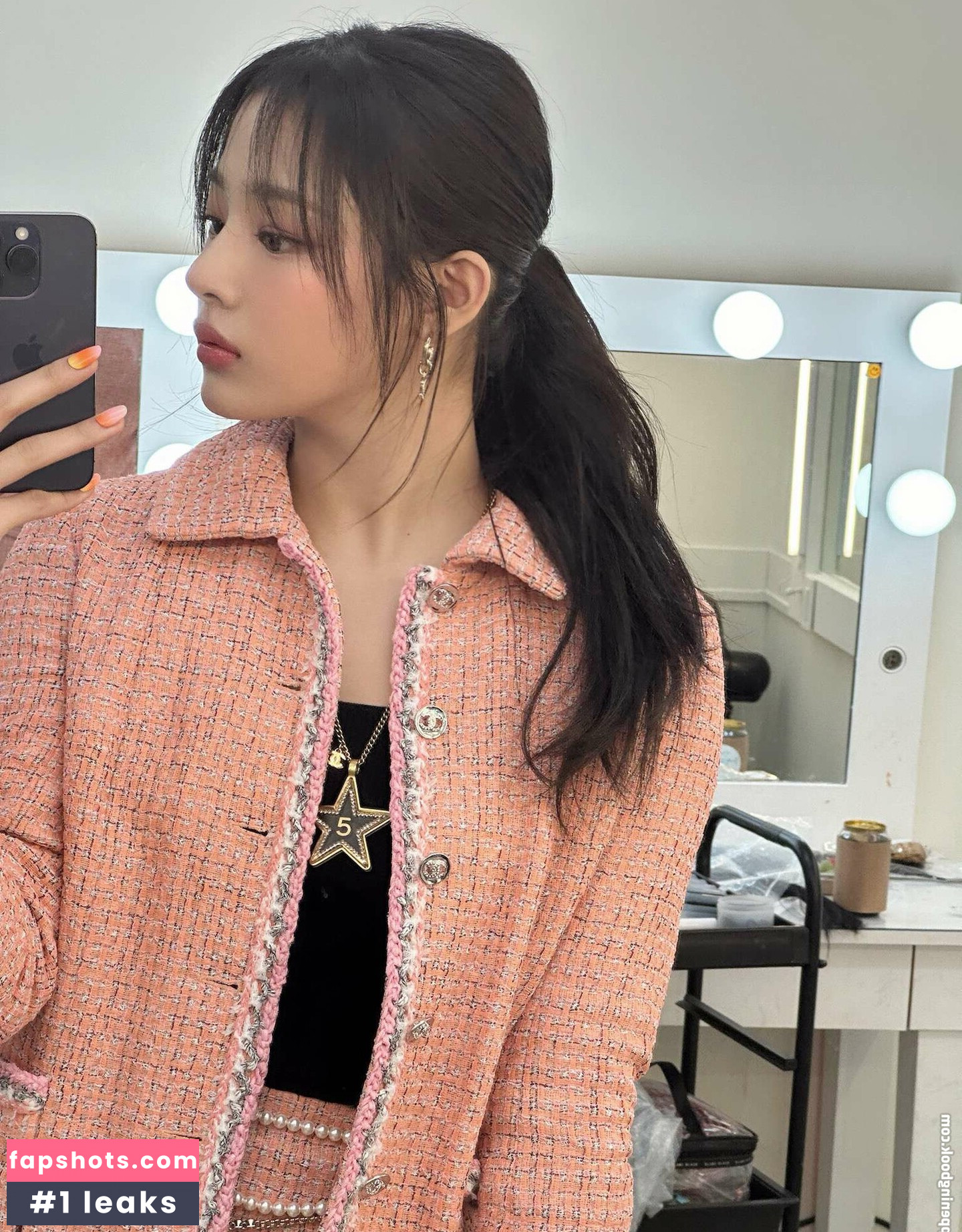 Minji gallery photo #145