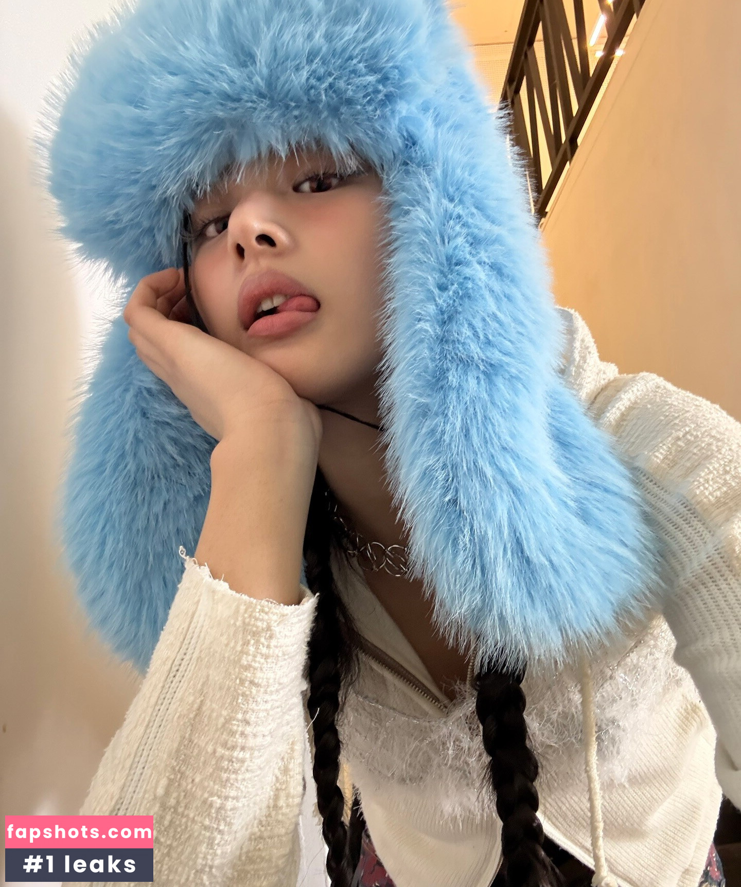 Minji gallery photo #3