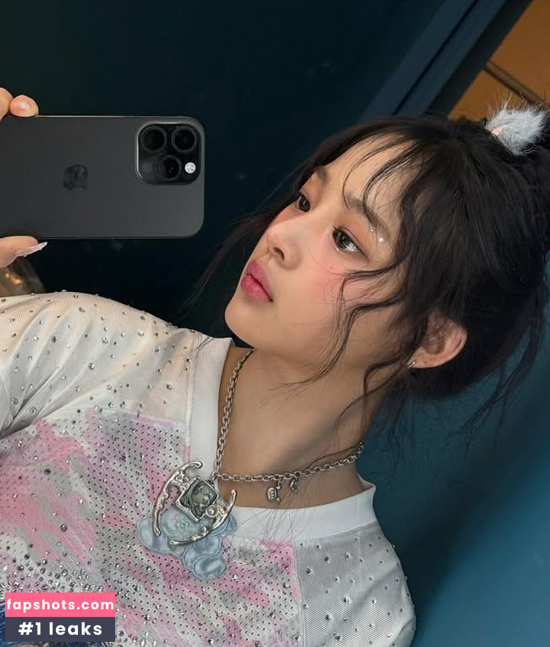 Minji gallery photo #25