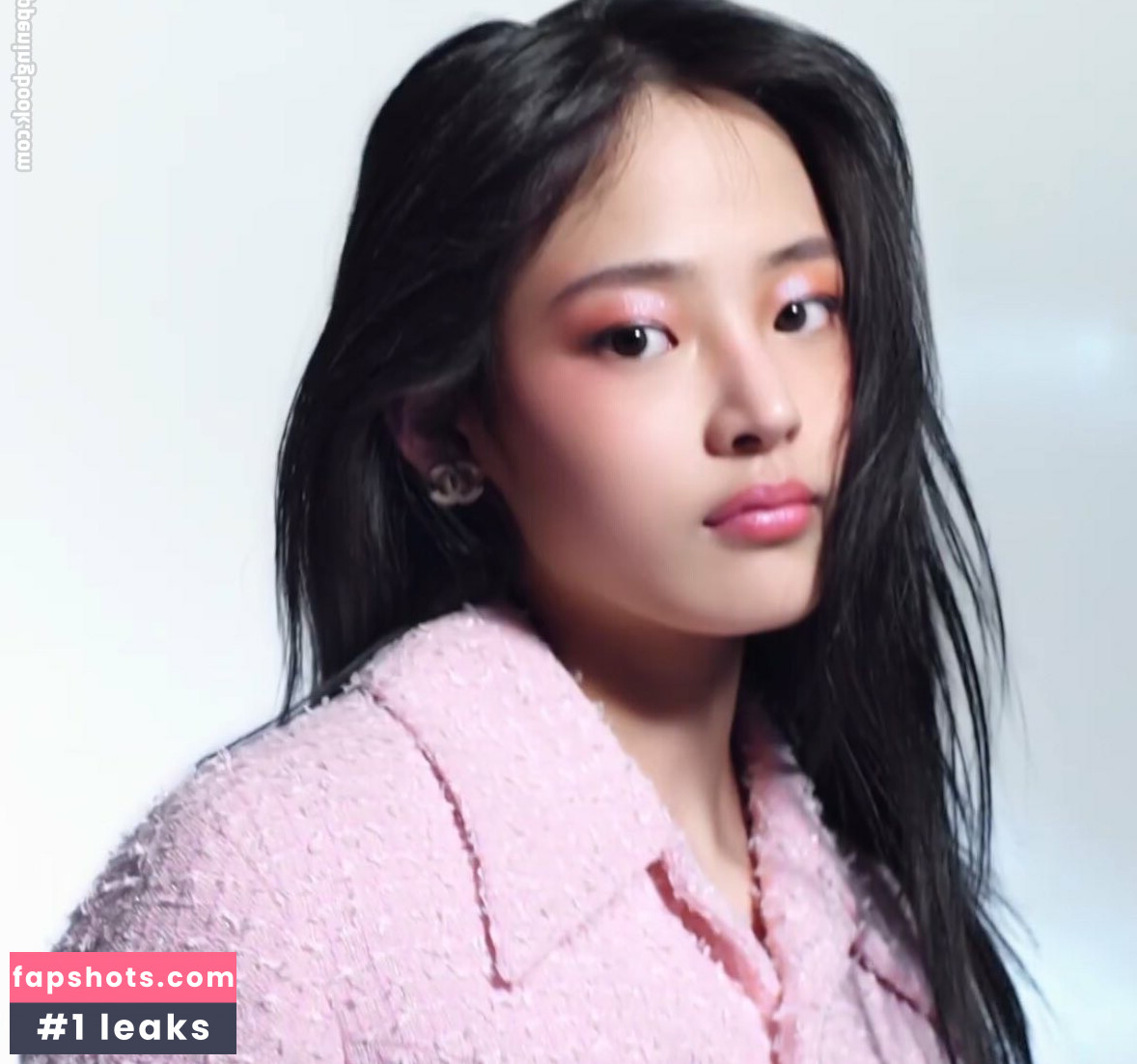 Minji gallery photo #28