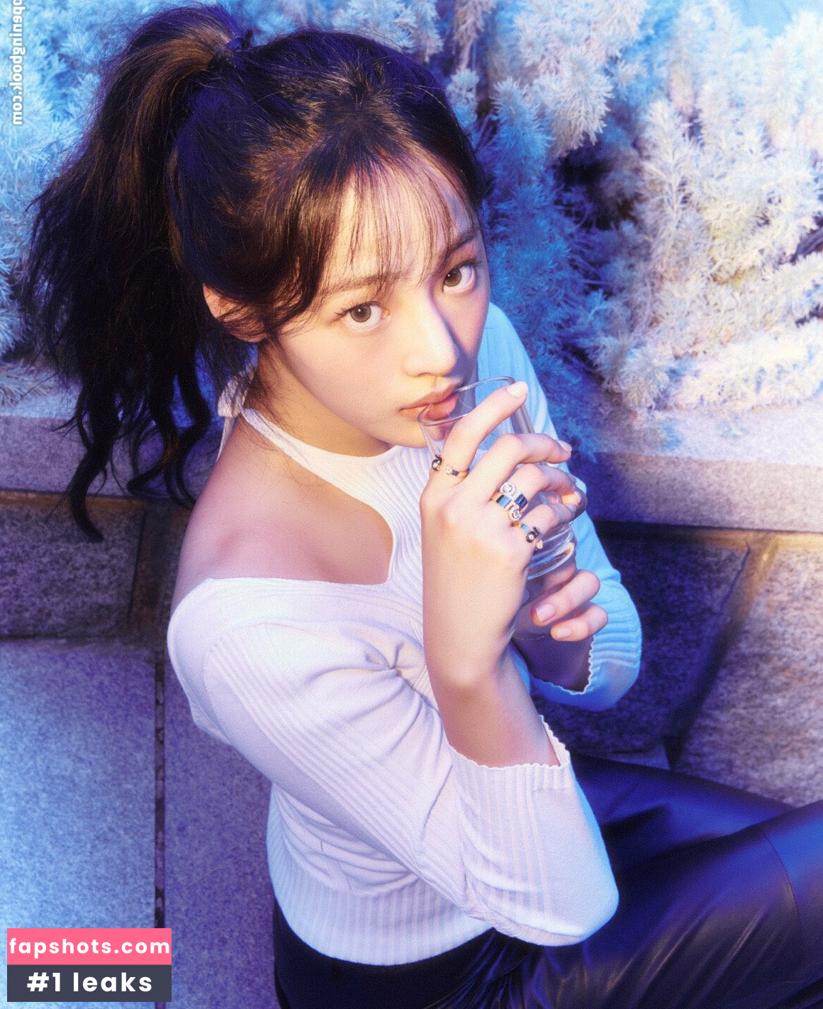 Minji gallery photo #45