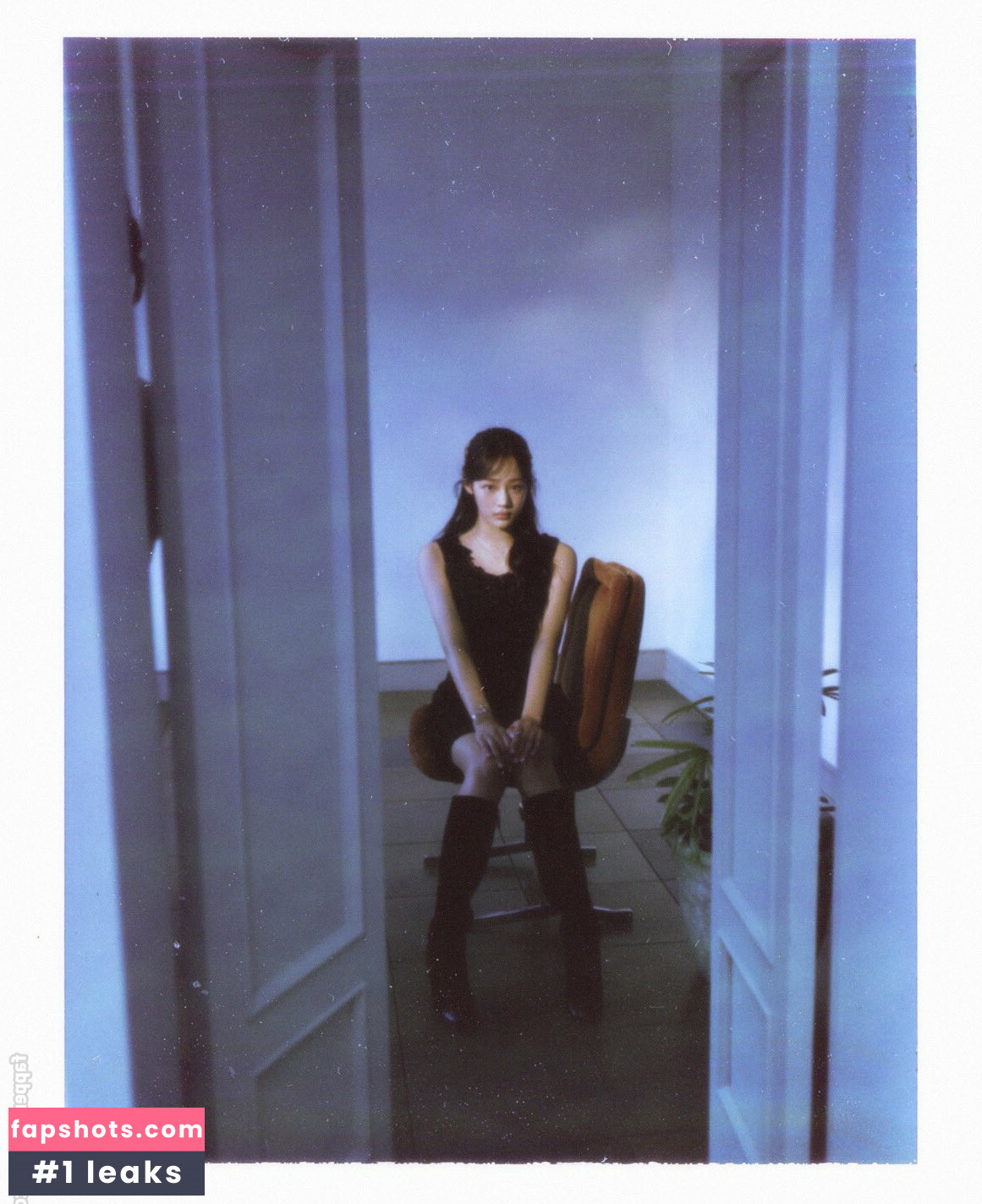 Minji gallery photo #48