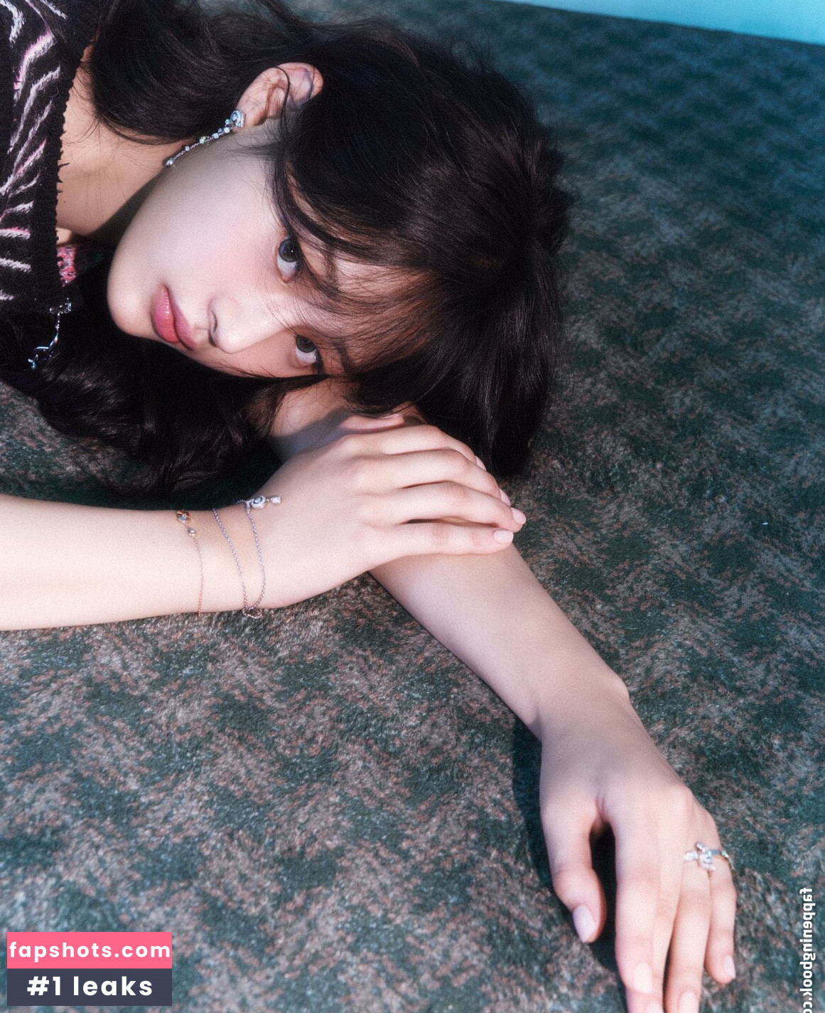 Minji gallery photo #49