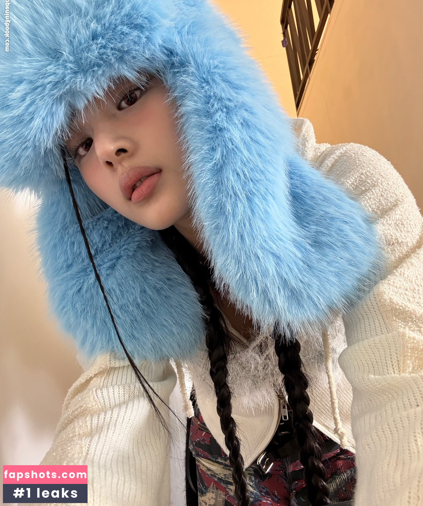 Minji gallery photo #9