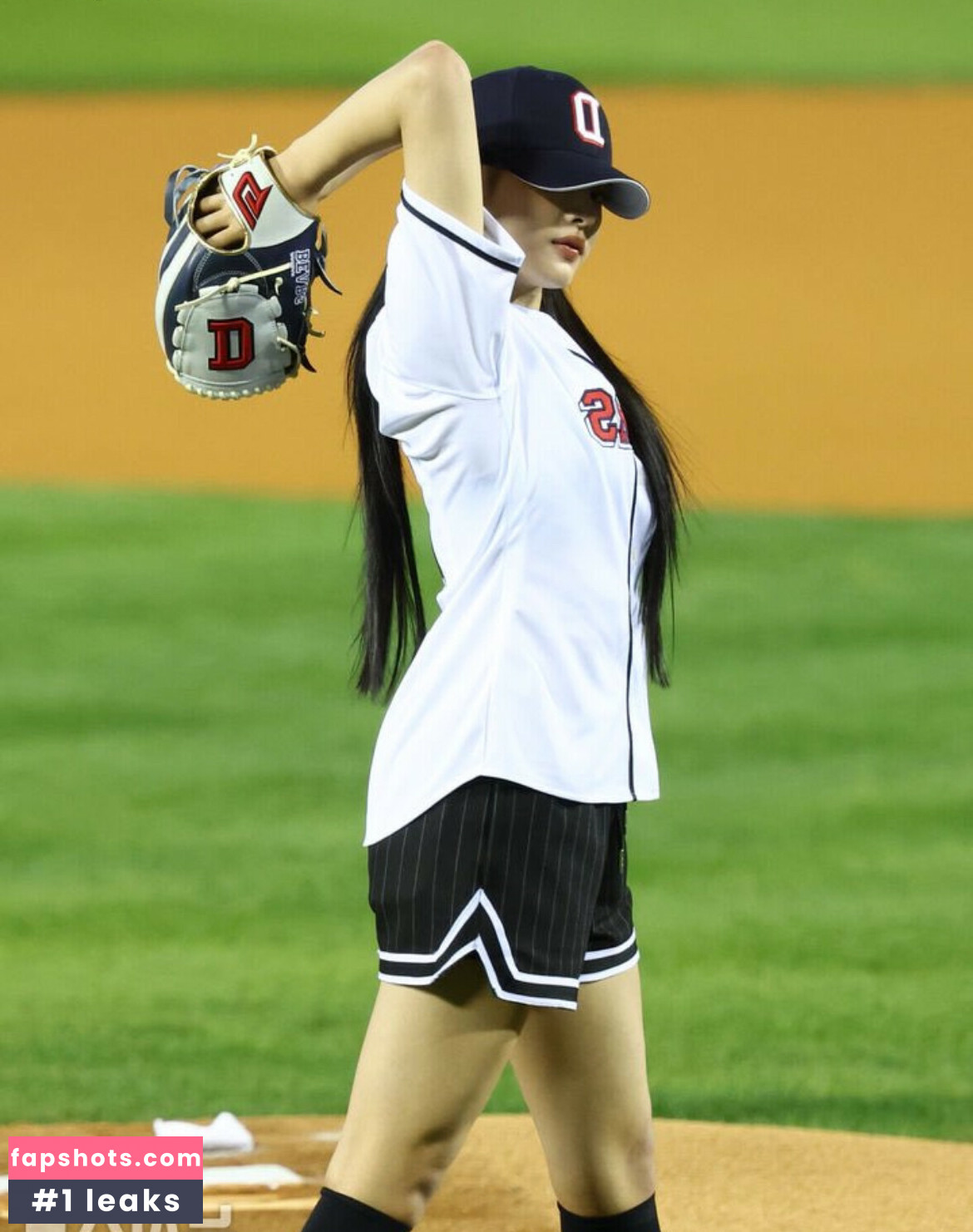 Minji gallery photo #83