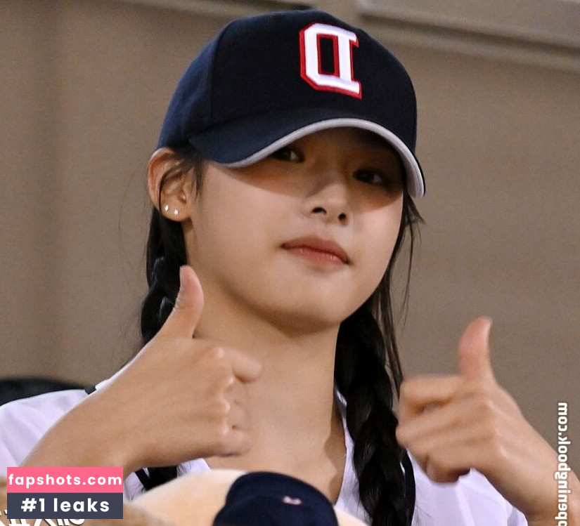 Minji gallery photo #84