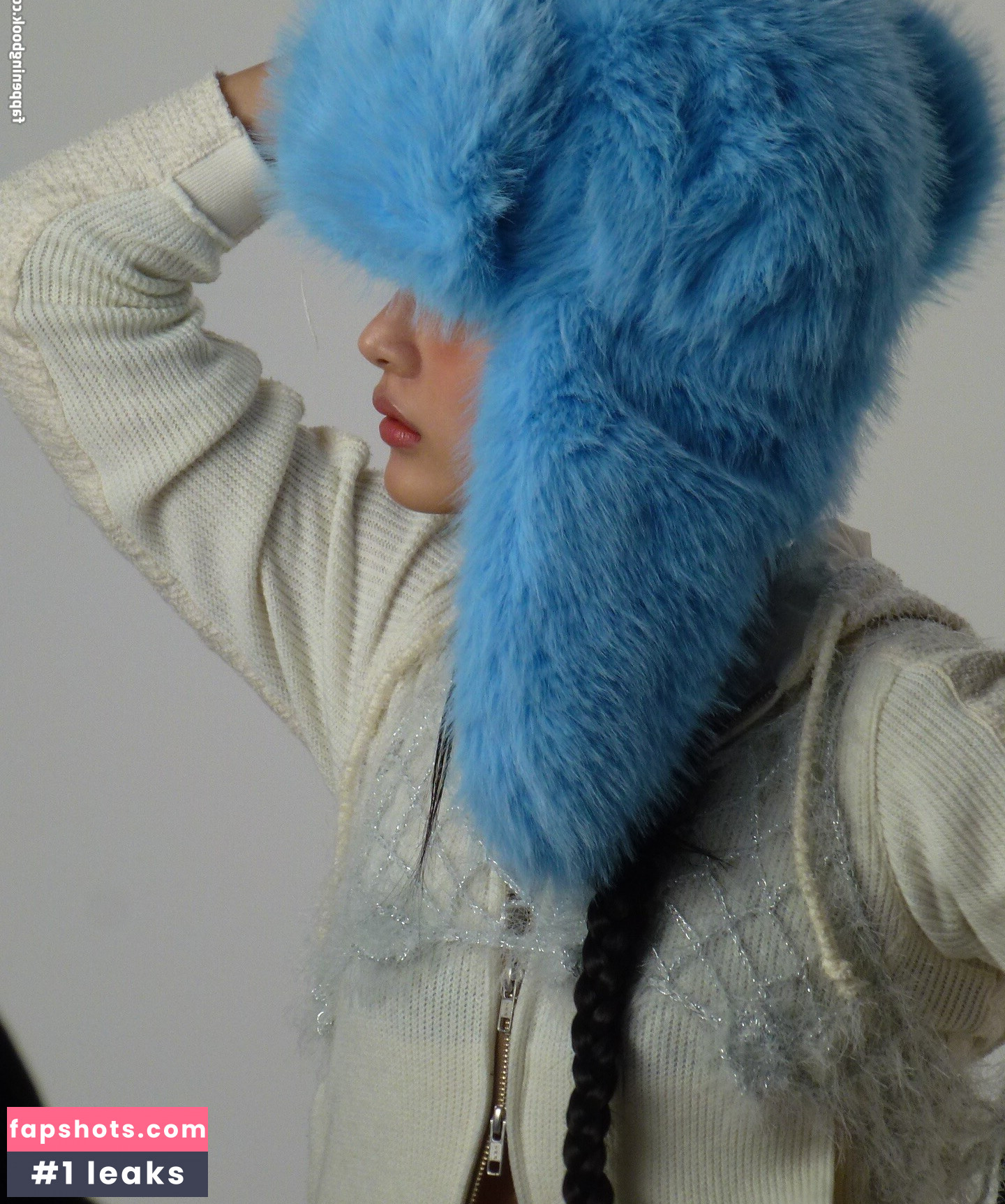 Minji gallery photo #10