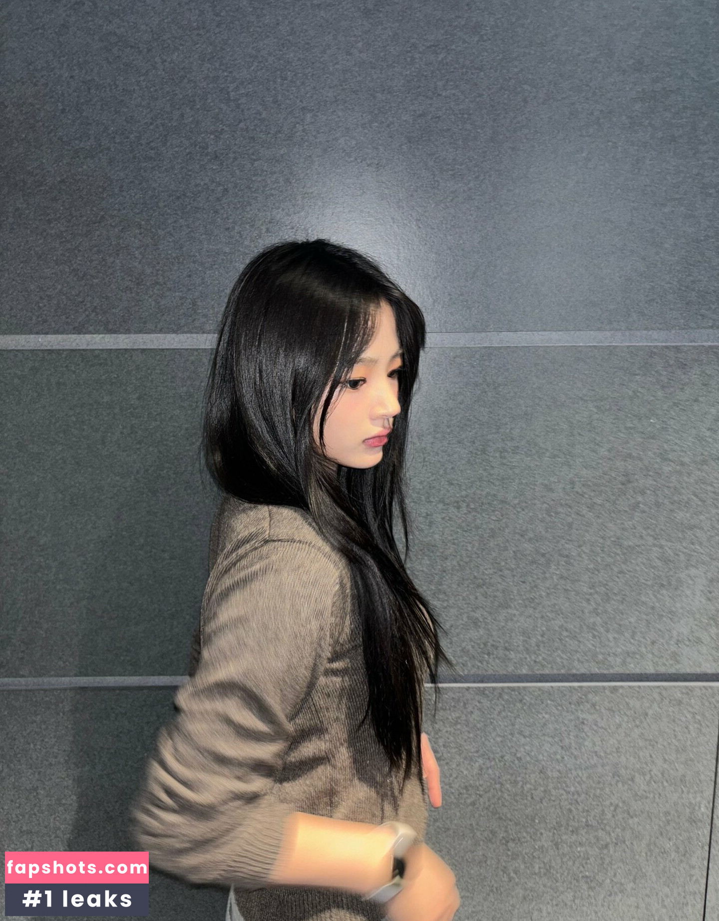 Minji gallery photo #93