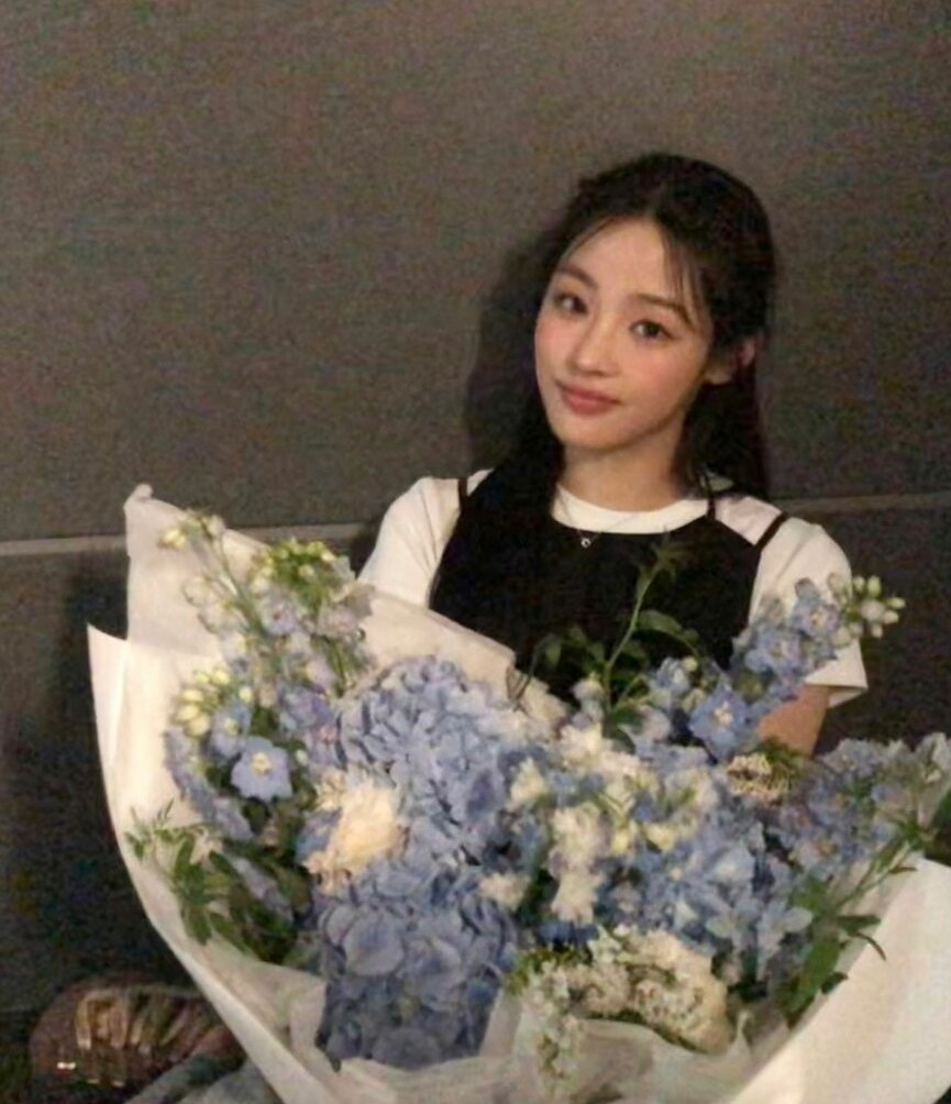 minji gallery photo #595