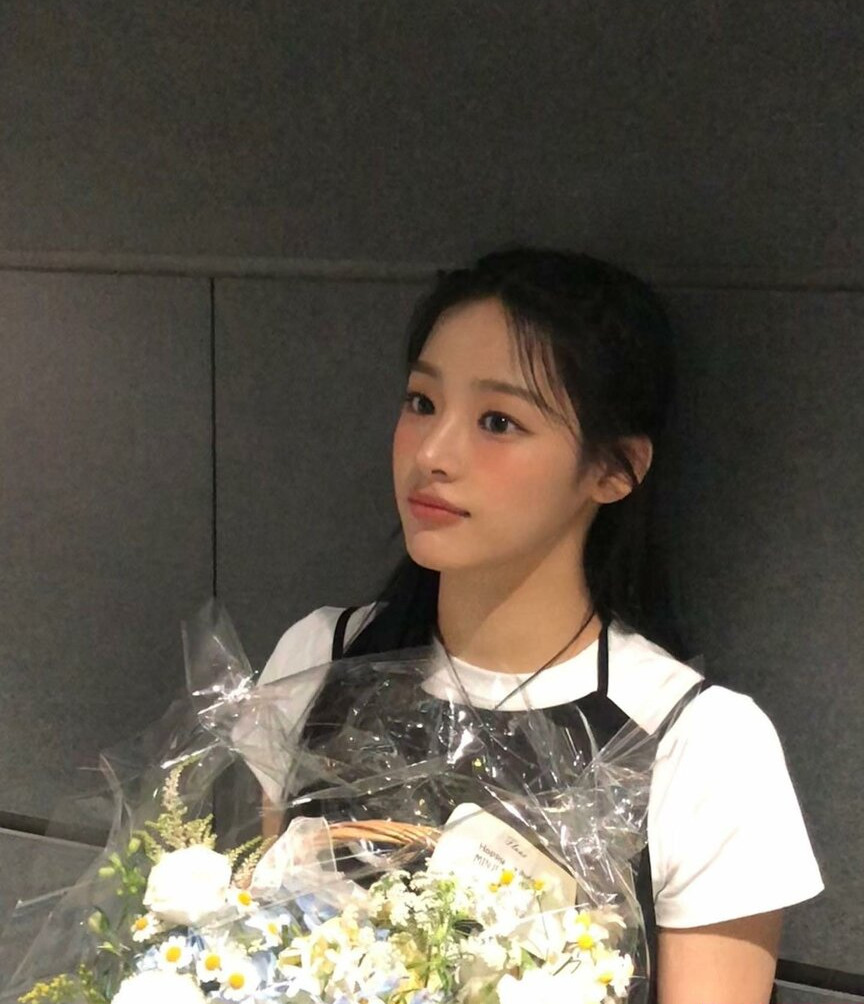 minji gallery photo #596