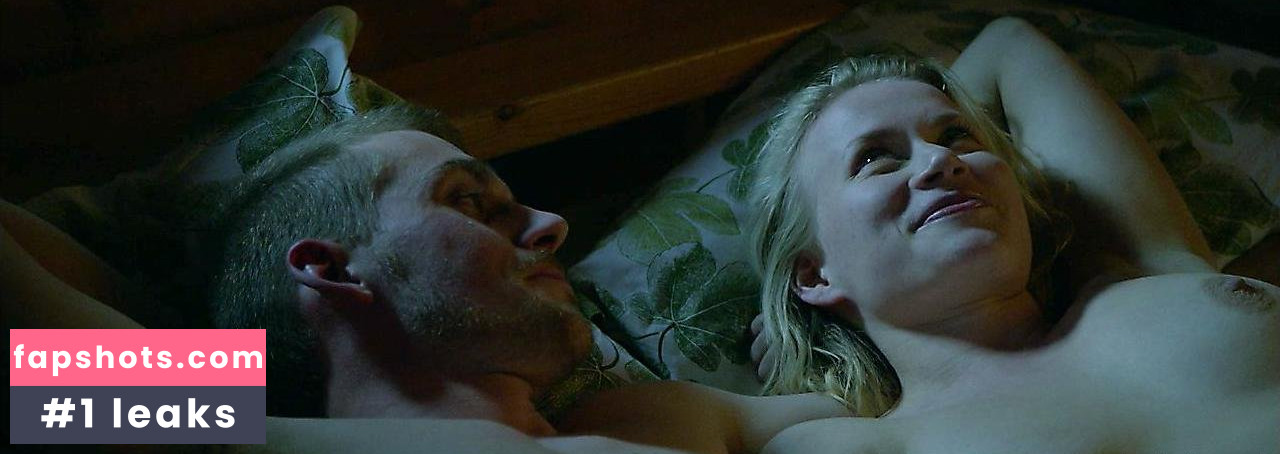 Minka Kuustonen gallery photo #16