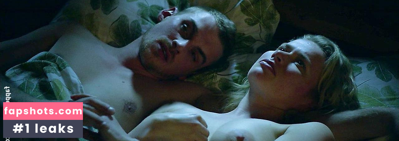 Minka Kuustonen gallery photo #18