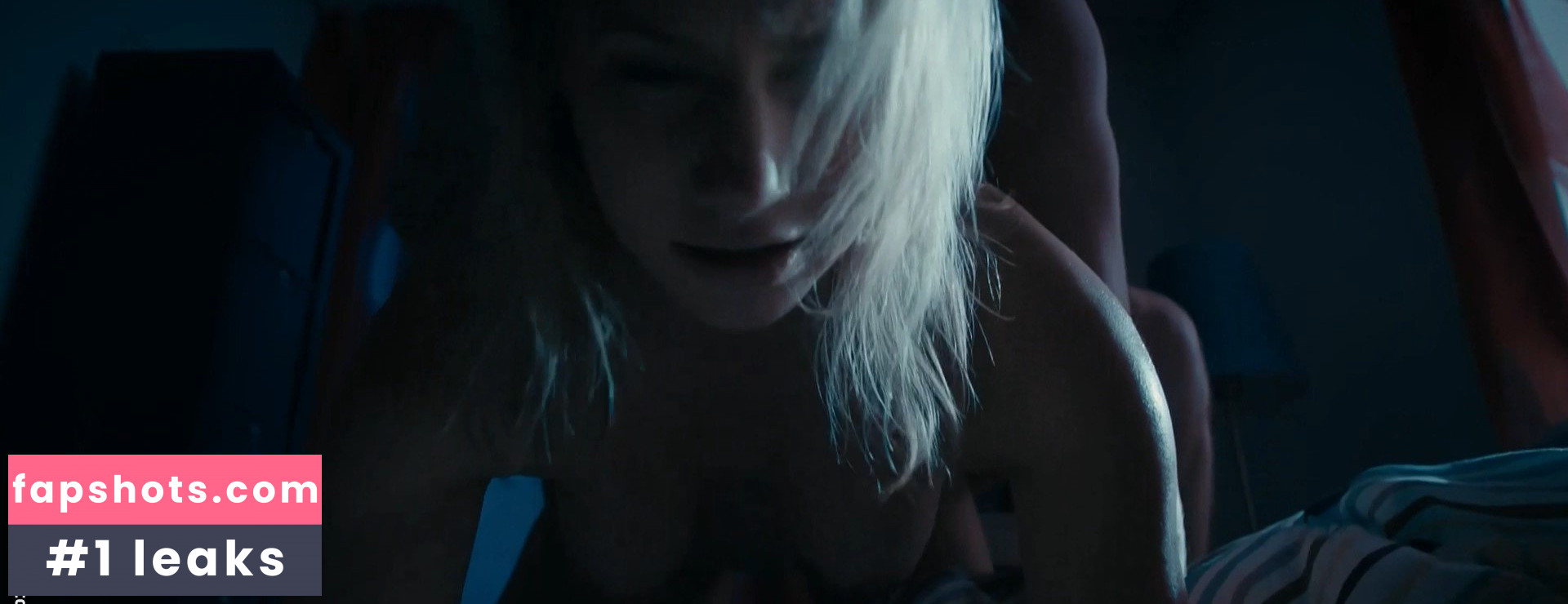 Minka Kuustonen gallery photo #4