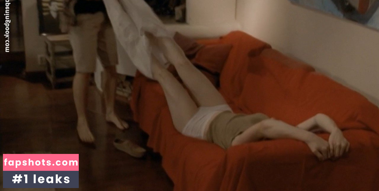 Minna Haapkylä gallery photo #12