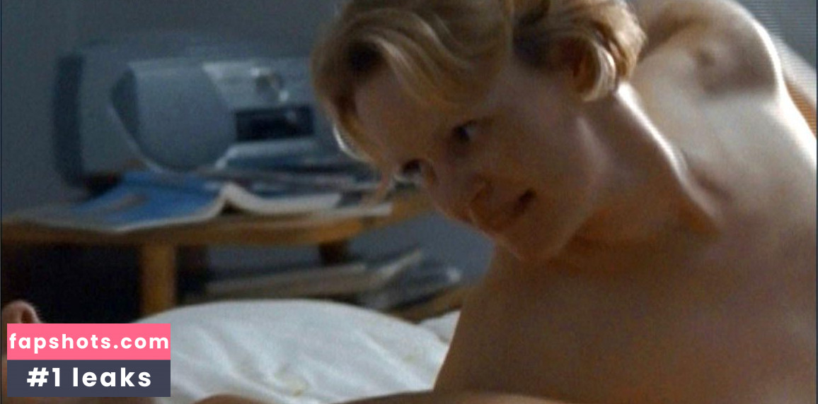 Minna Haapkylä gallery photo #16