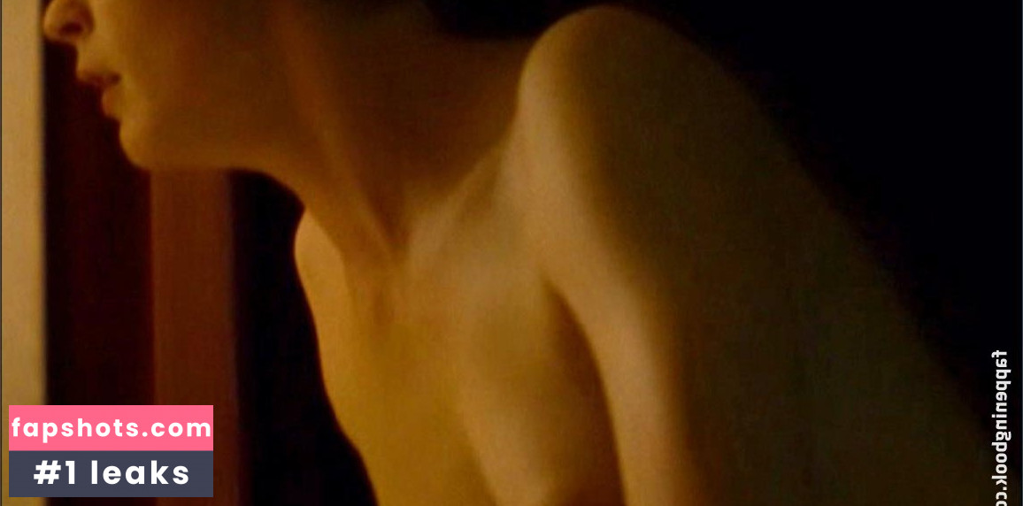 Minna Haapkylä gallery photo #23