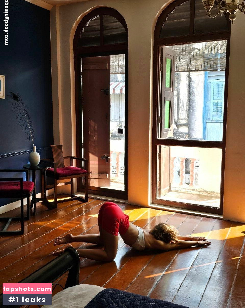 minnie_bikini_ gallery photo #23