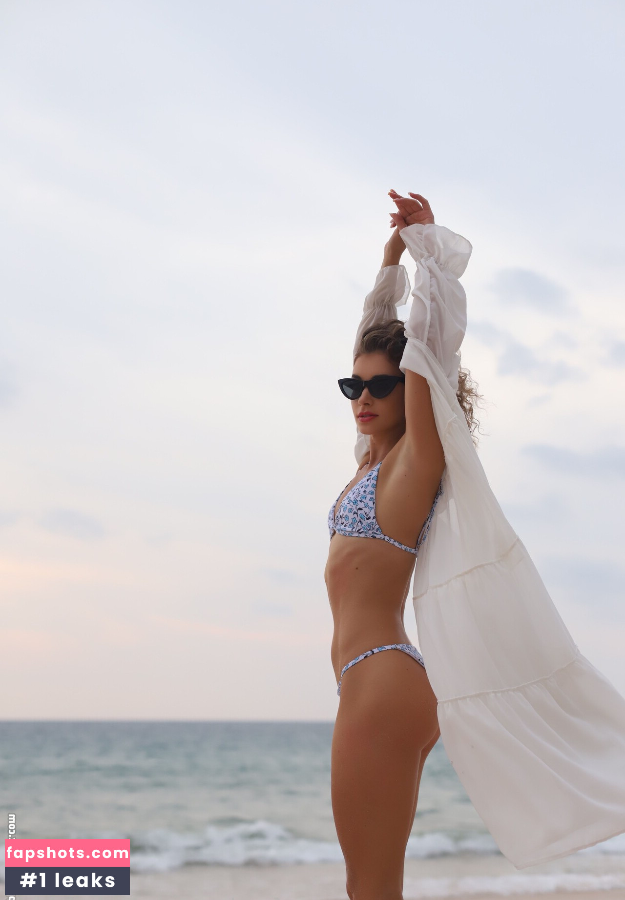 minnie_bikini_ gallery photo #68