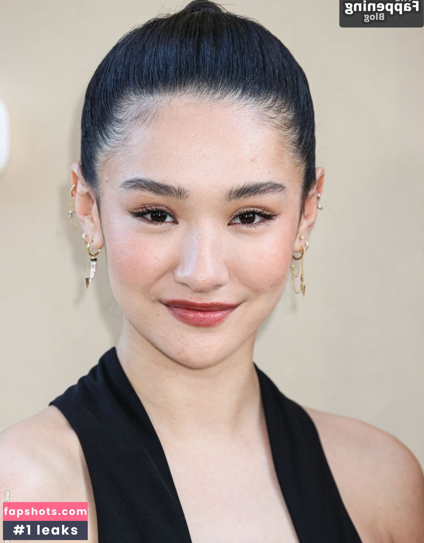 Minnie Mills gallery photo #2