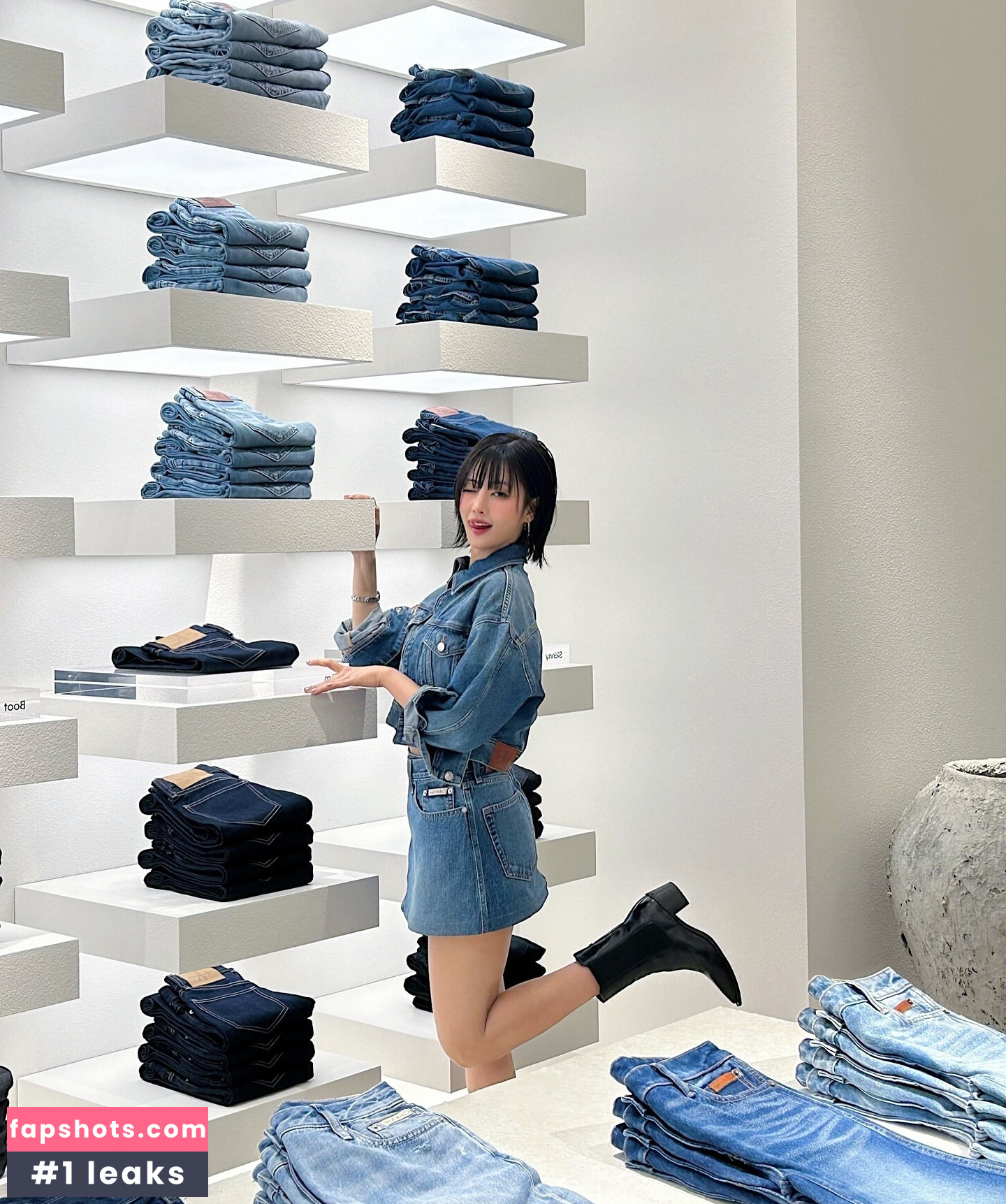 Minnie (Nicha Yontararak - I-dle gallery photo #23