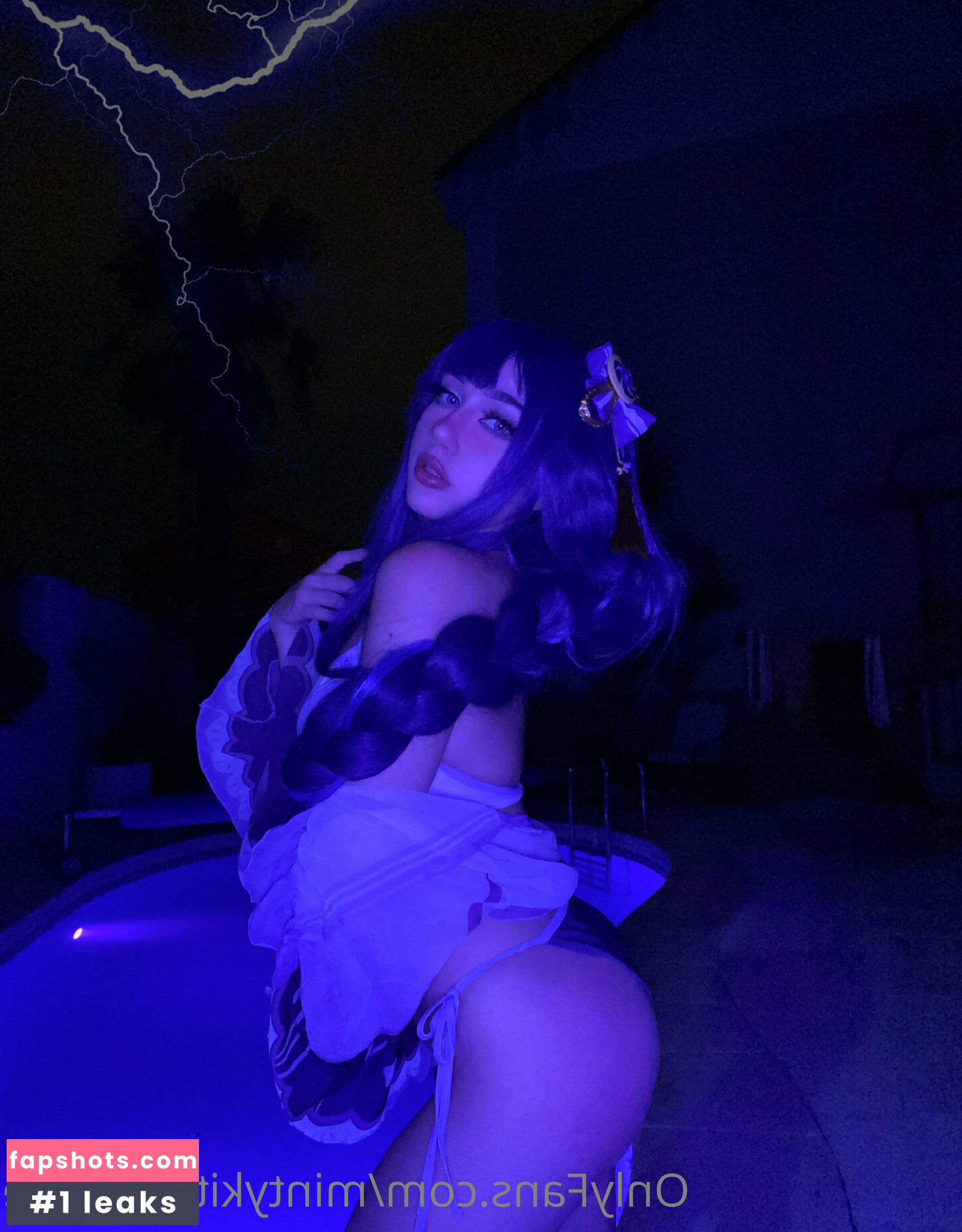 mintykitsunefree nude babe gallery