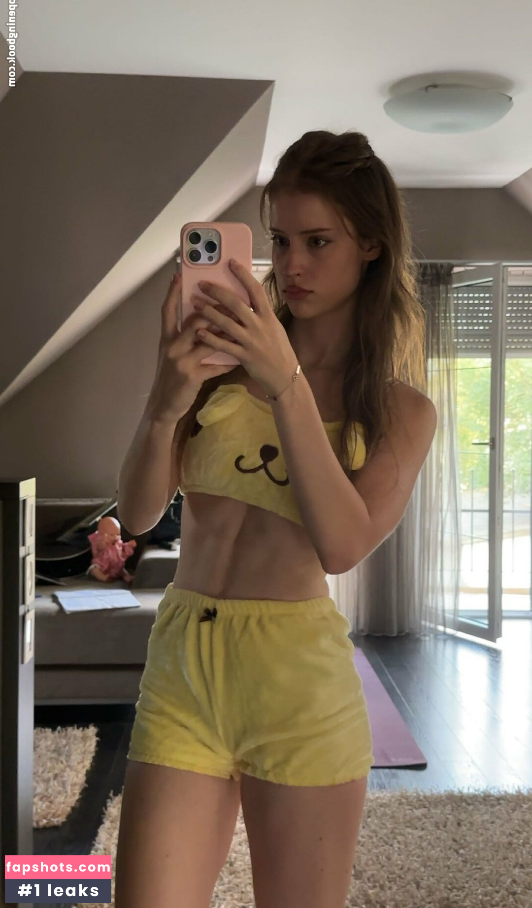 mira.004 gallery photo #165