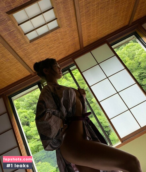 Mira gallery photo #1091