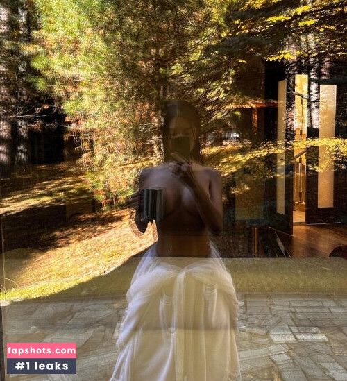 Mira gallery photo #958