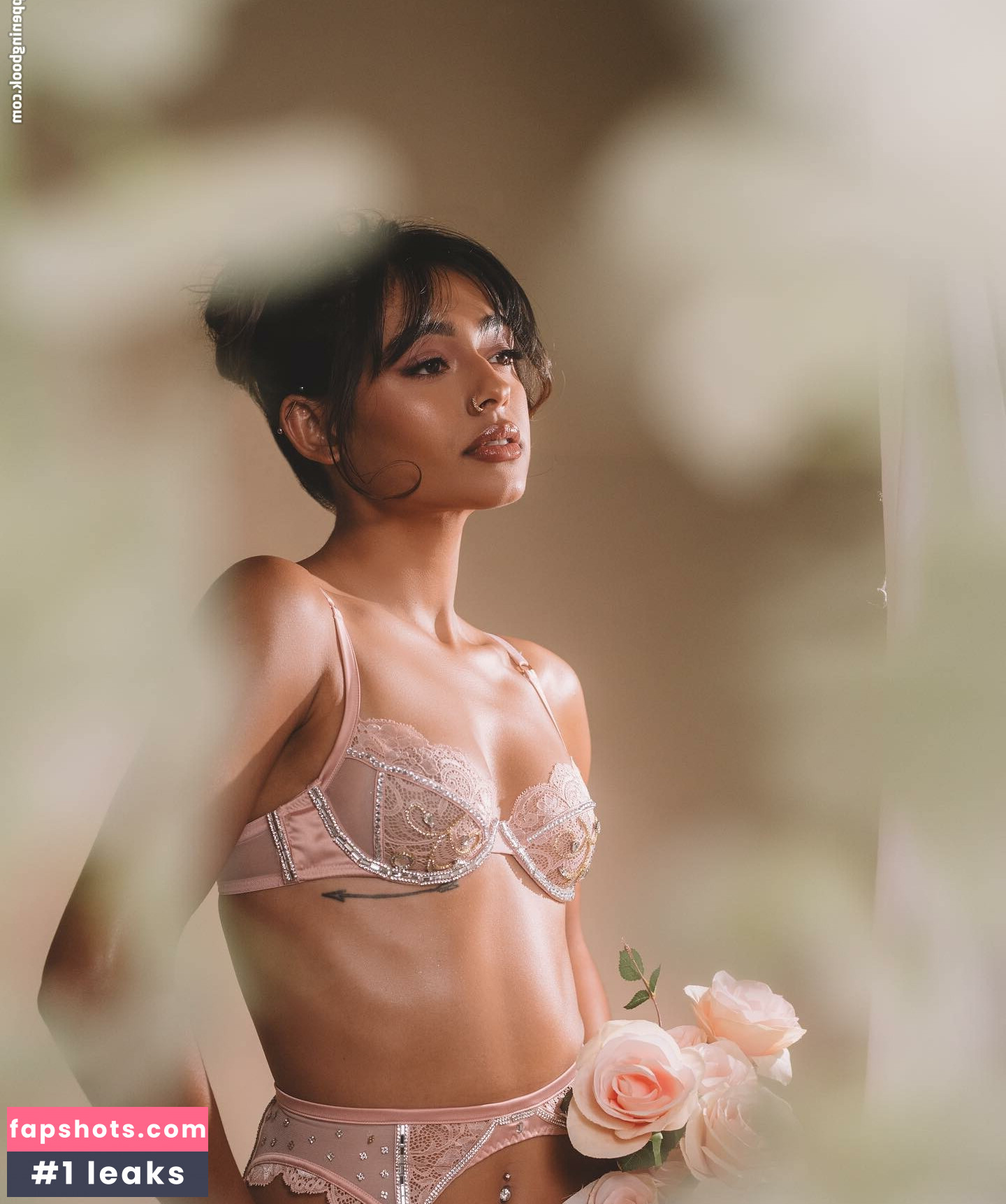 Mira Patel gallery photo #21