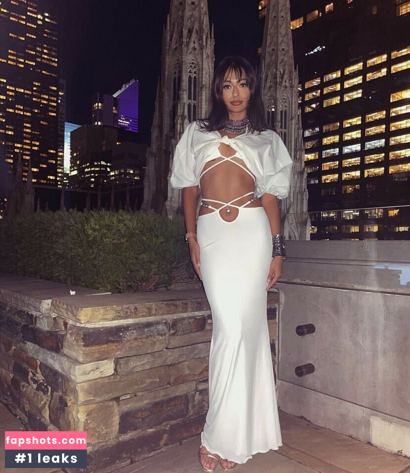 Mira Patel gallery photo #22