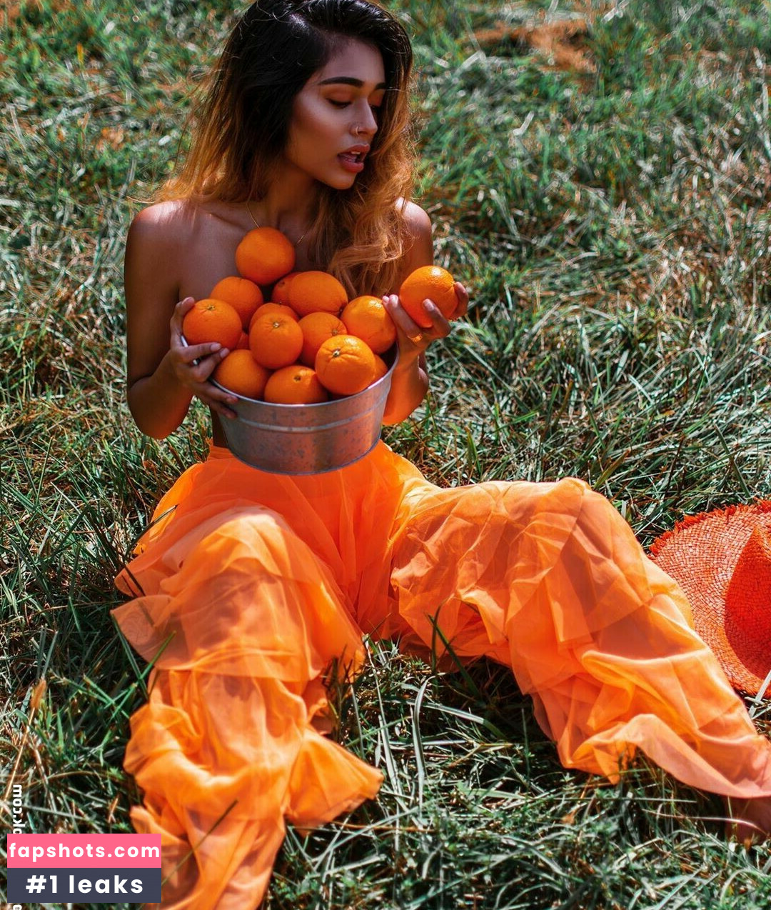 Mira Patel gallery photo #34