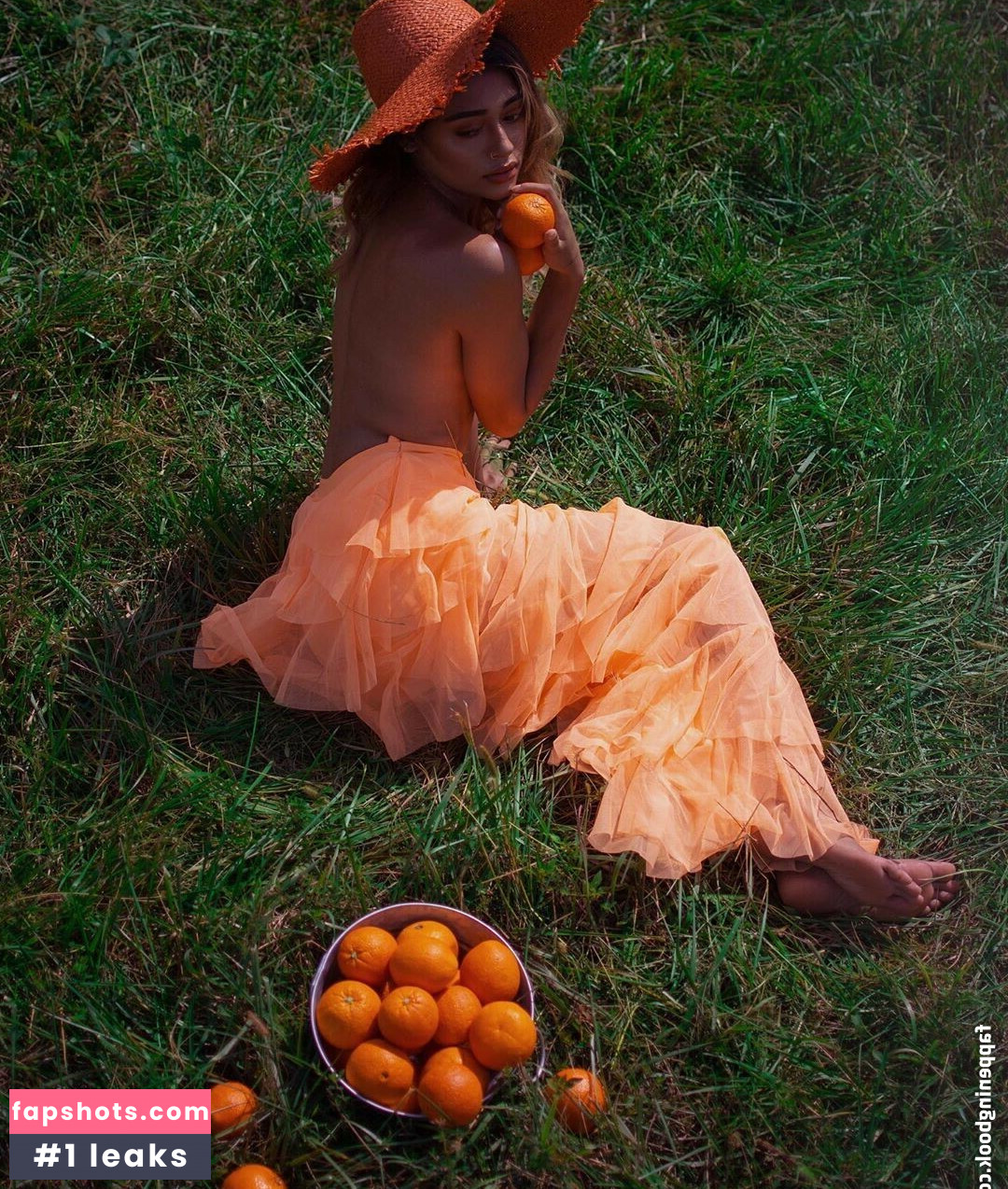 Mira Patel gallery photo #39