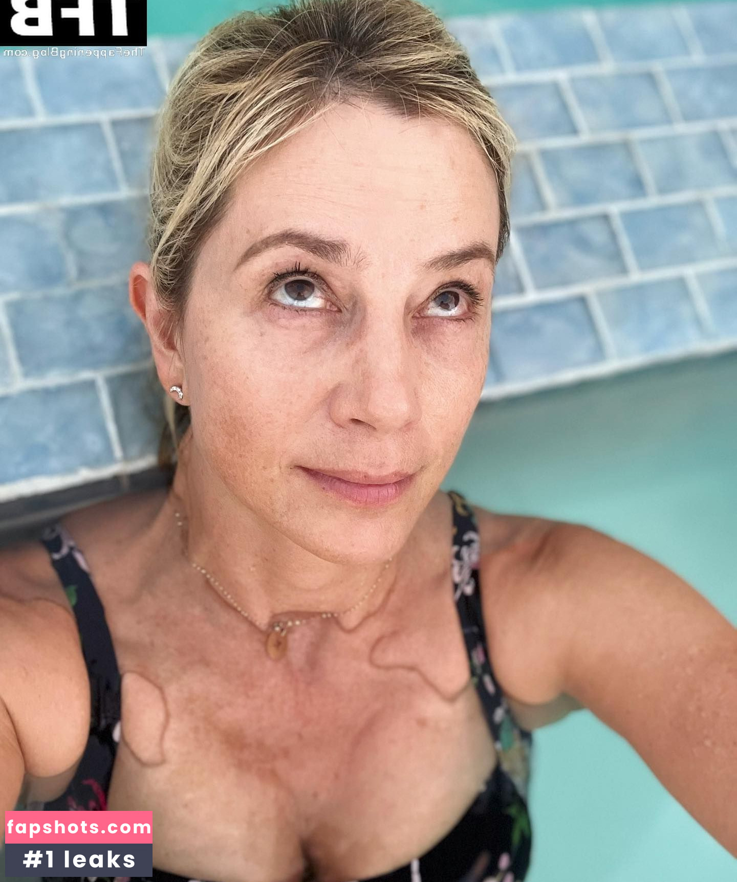 Mira Sorvino Nude Leaks OnlyFans Photos #12 - LeakJerk