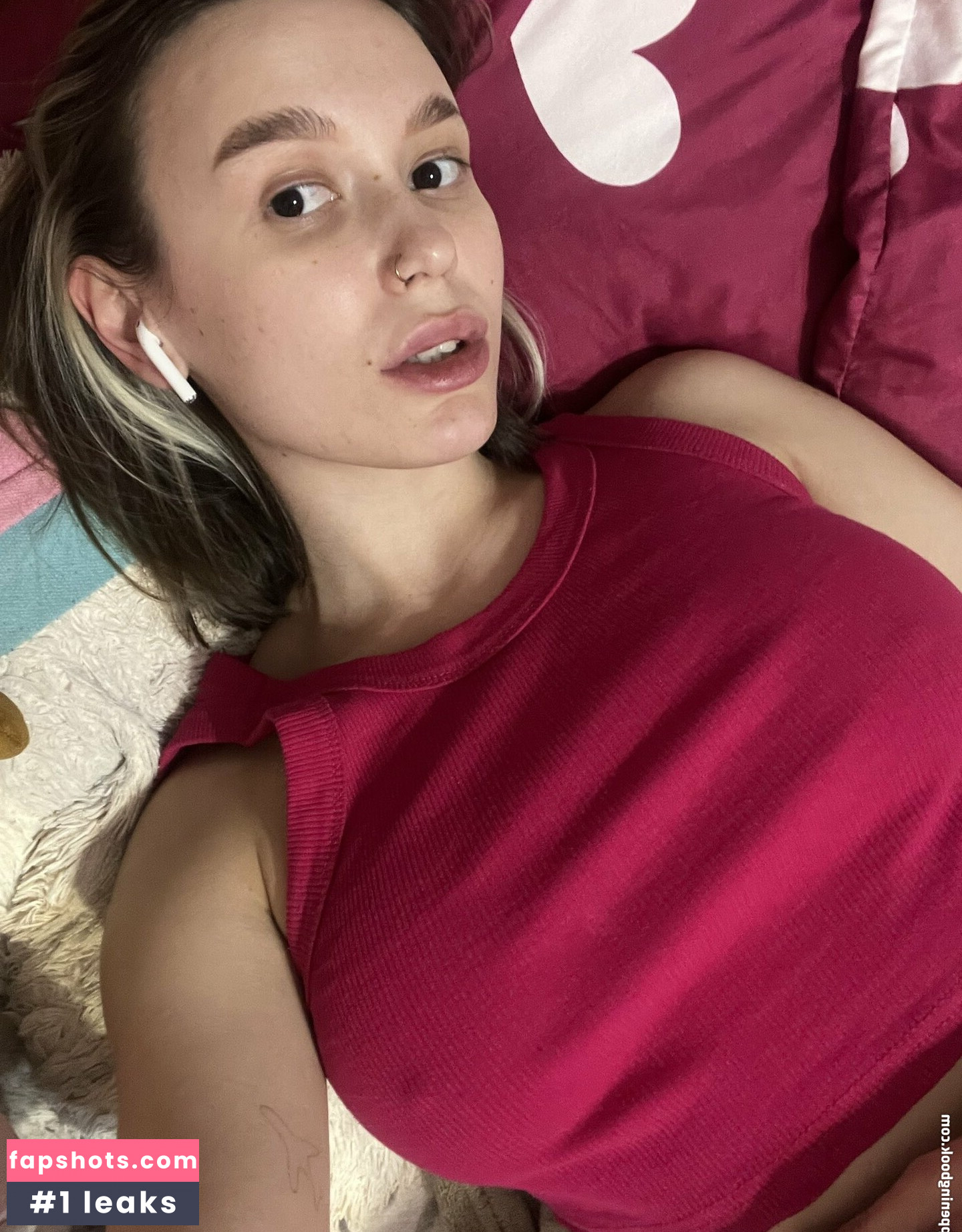 Miraclekity gallery photo #14