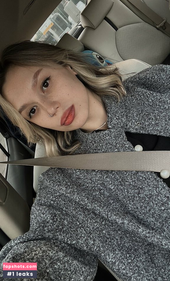 Miraclekity gallery photo #9