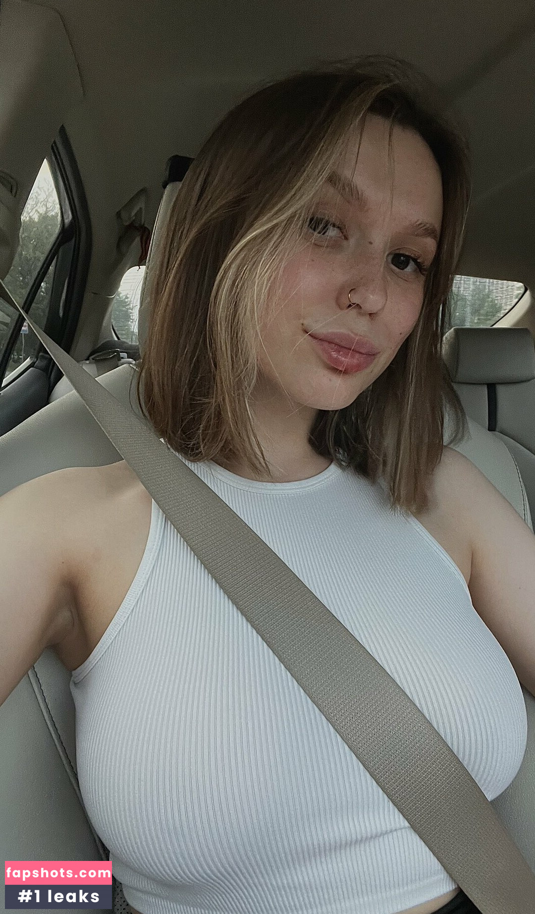 Miraclekity gallery photo #10