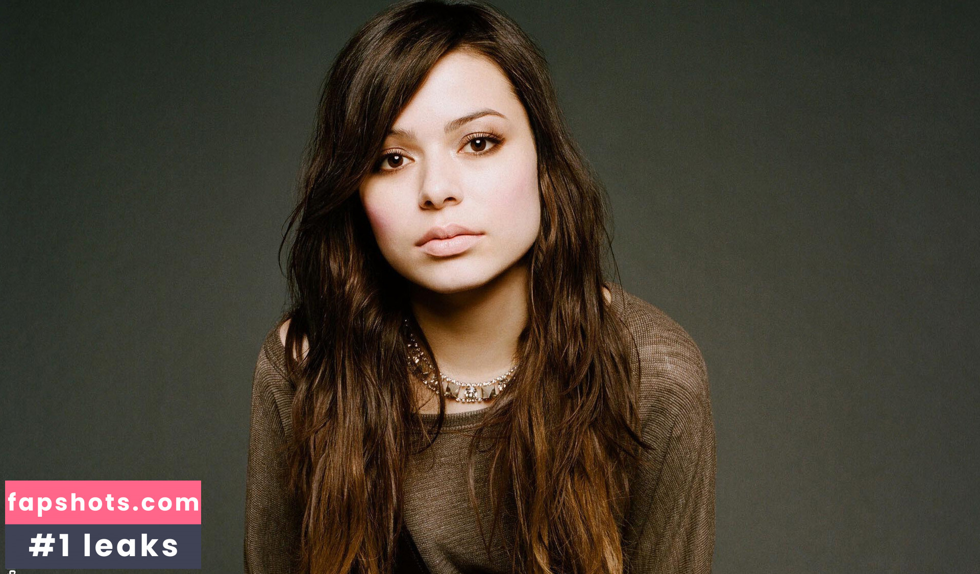 Miranda Cosgrove Nahé úniky fotek pouze od fanoušků #175 - Fapshots