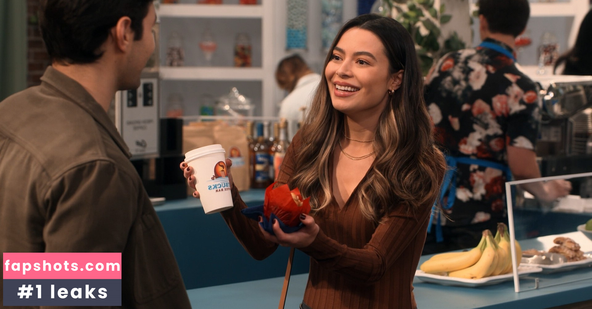 Miranda Cosgrove Nahé úniky fotek pouze od fanoušků #195 - Fapshots