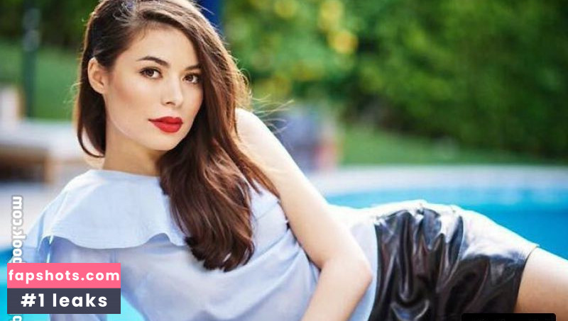Miranda Cosgrove Nahé úniky fotek pouze od fanoušků #196 - Fapshots