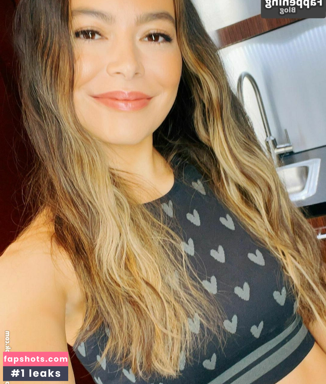 Miranda Cosgrove Nahé úniky fotek pouze od fanoušků #44 - Fapshots